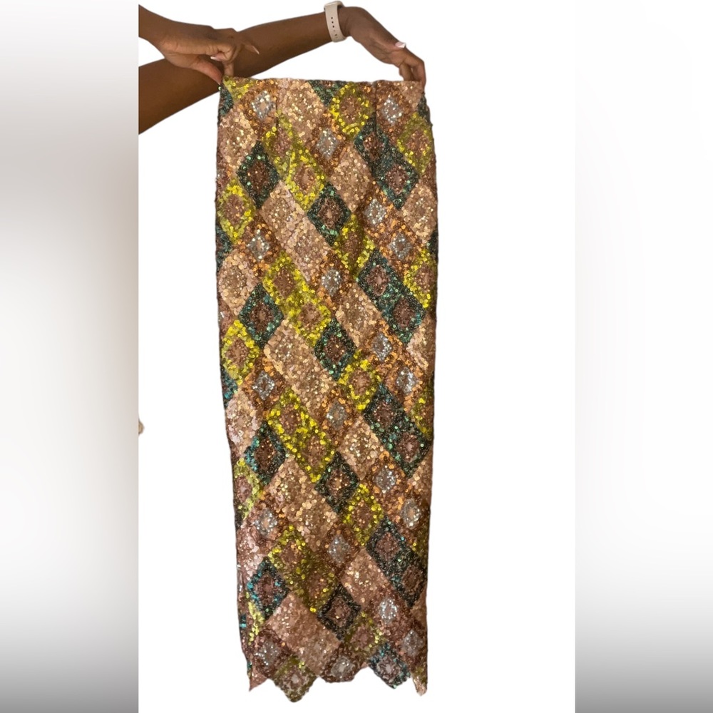 Sequin skirt with browns and greens. US4, no stretch.